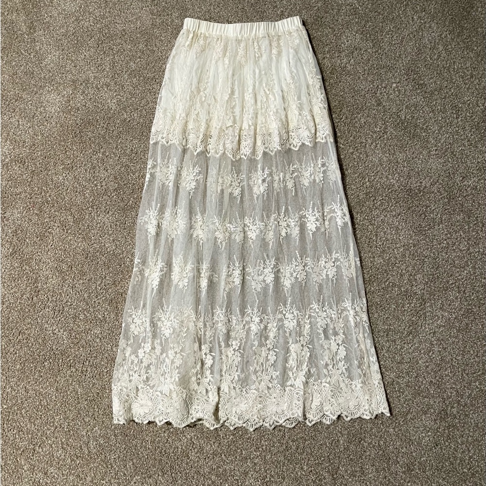 Zara Cream Lace Maxi Skirt